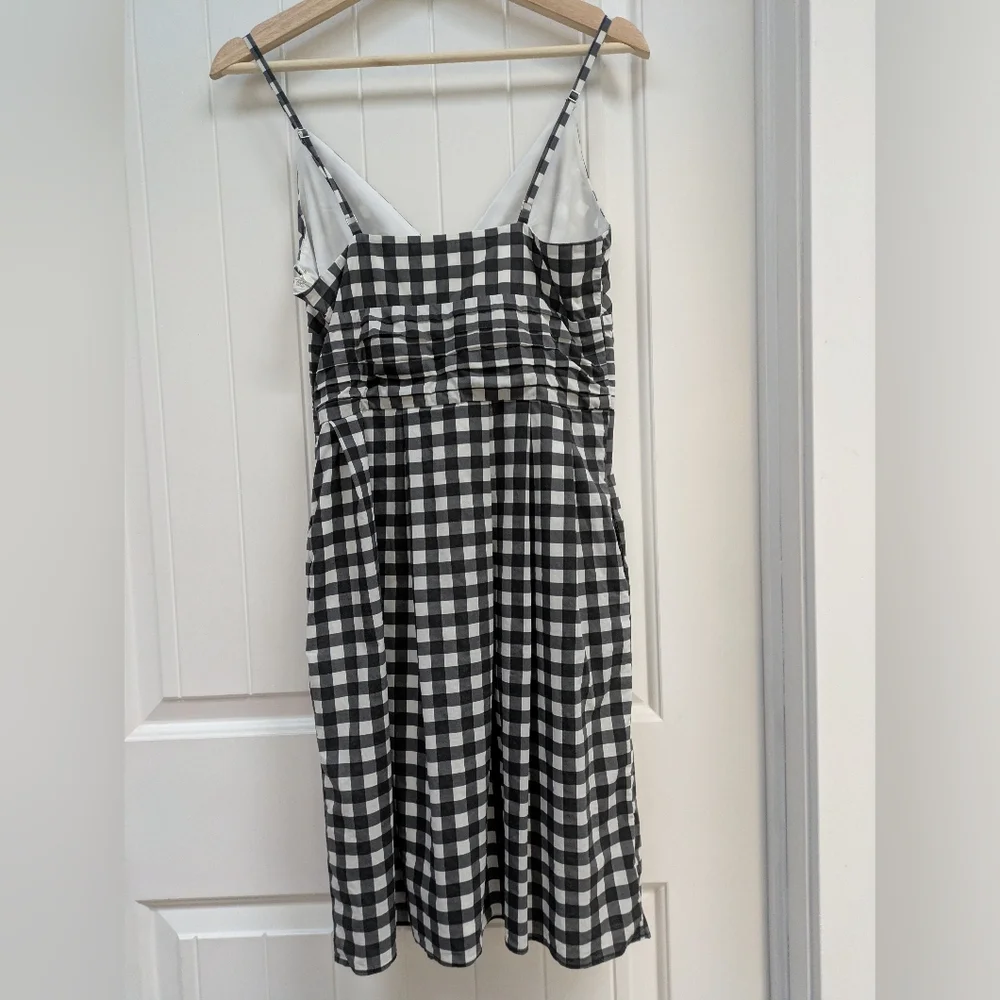 Banana Republic Factory Black and White Gingham Midi Dress with POCKETS!! - Picture 8 of 9